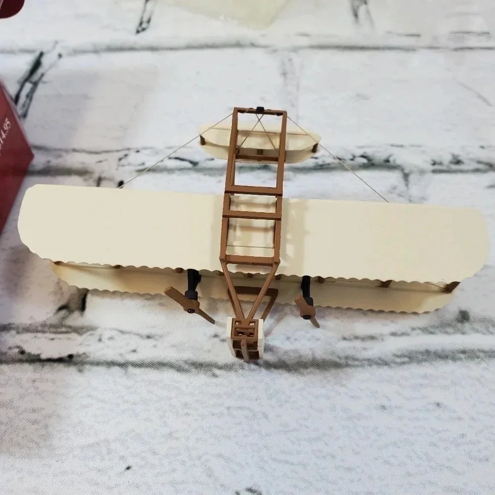 1997 Flight of The Kitty Hawk Hallmark Keepsake Collectors Vintage Ornament HM11